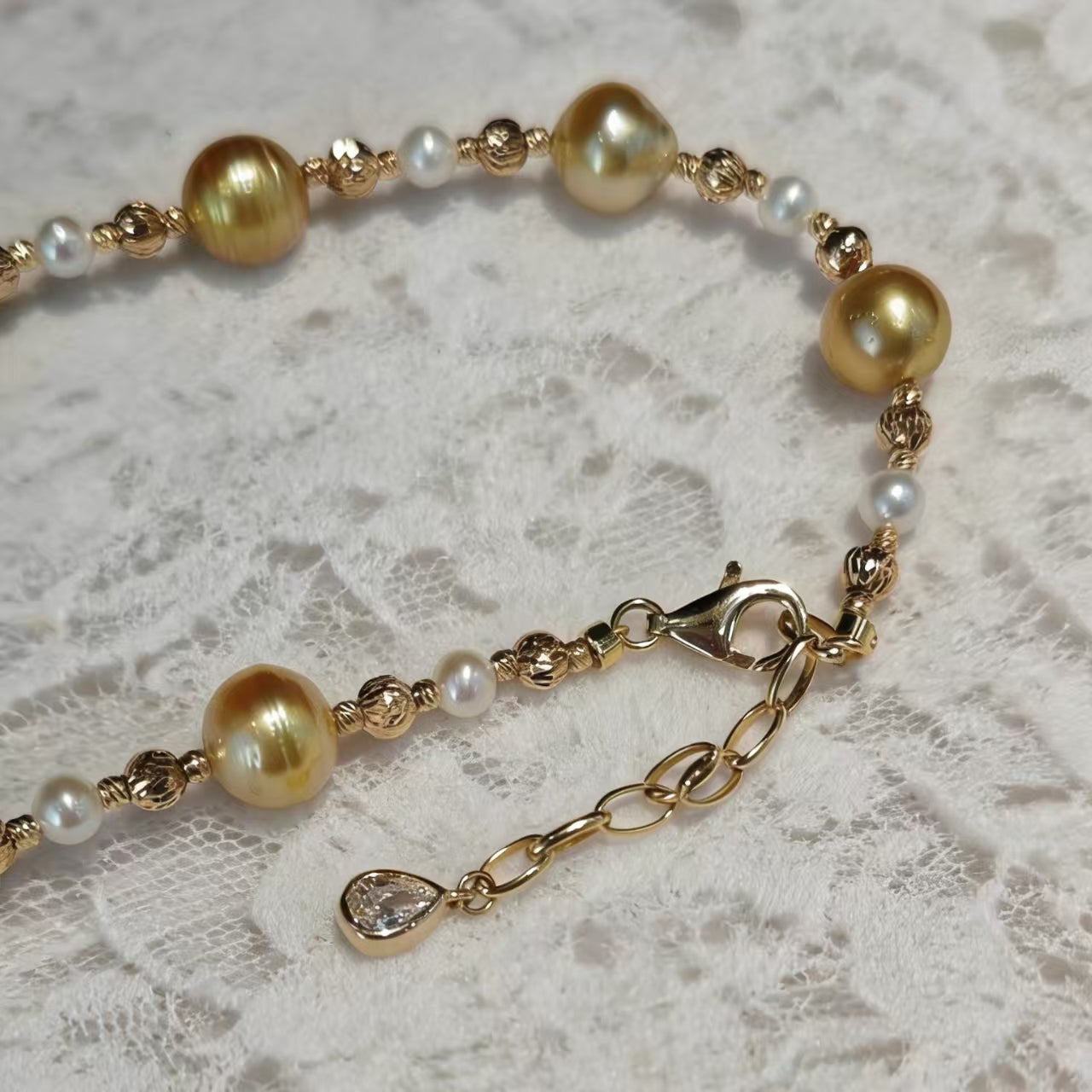 NC06-Saltwater Gold Pearl South-sea Gold Necklace with S925 Sterling Silver Adjustable Chain Seawater Golden Pearl SSG necklace for Mom Wife Luxury Jewelry Gift for Anniversary Valentine's Day