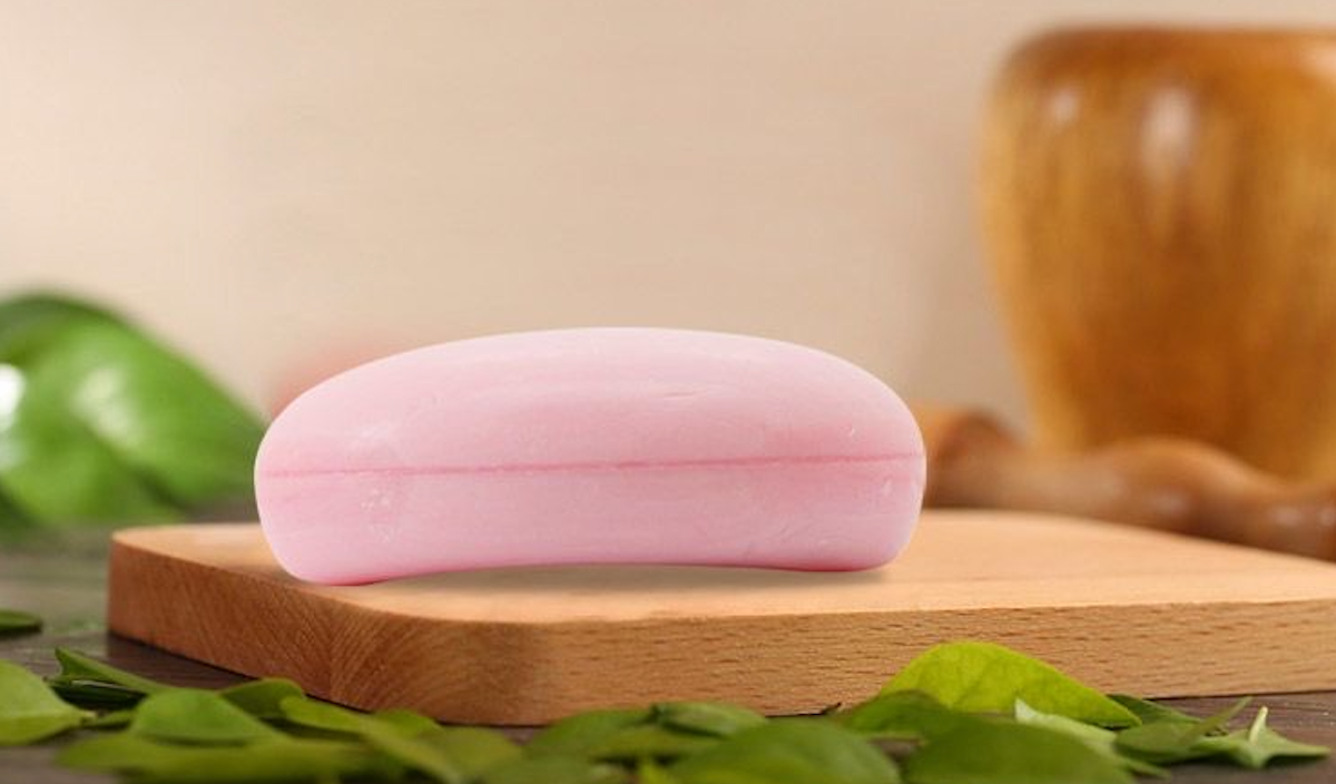 Pearl powder soap