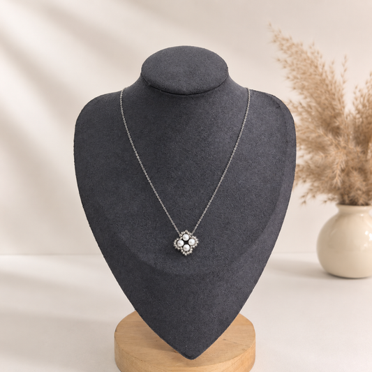 Pearl Necklace Four-leaf Clover