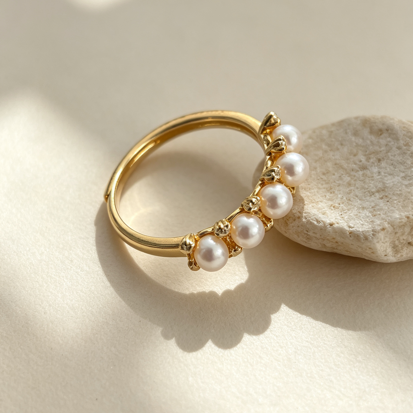 Vintage Arch 5 Freshwater Pearls Gold Tone Ring