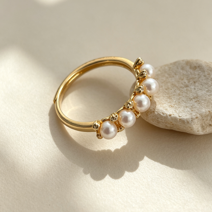 Vintage Arch 5 Freshwater Pearls Gold Tone Ring