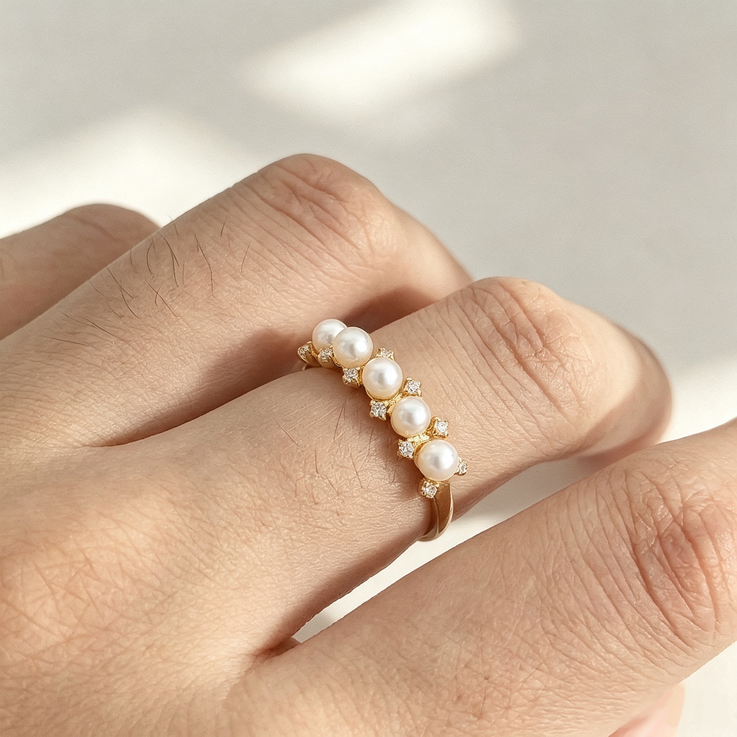 Vintage Arch 5 Freshwater Pearls Gold Tone Ring