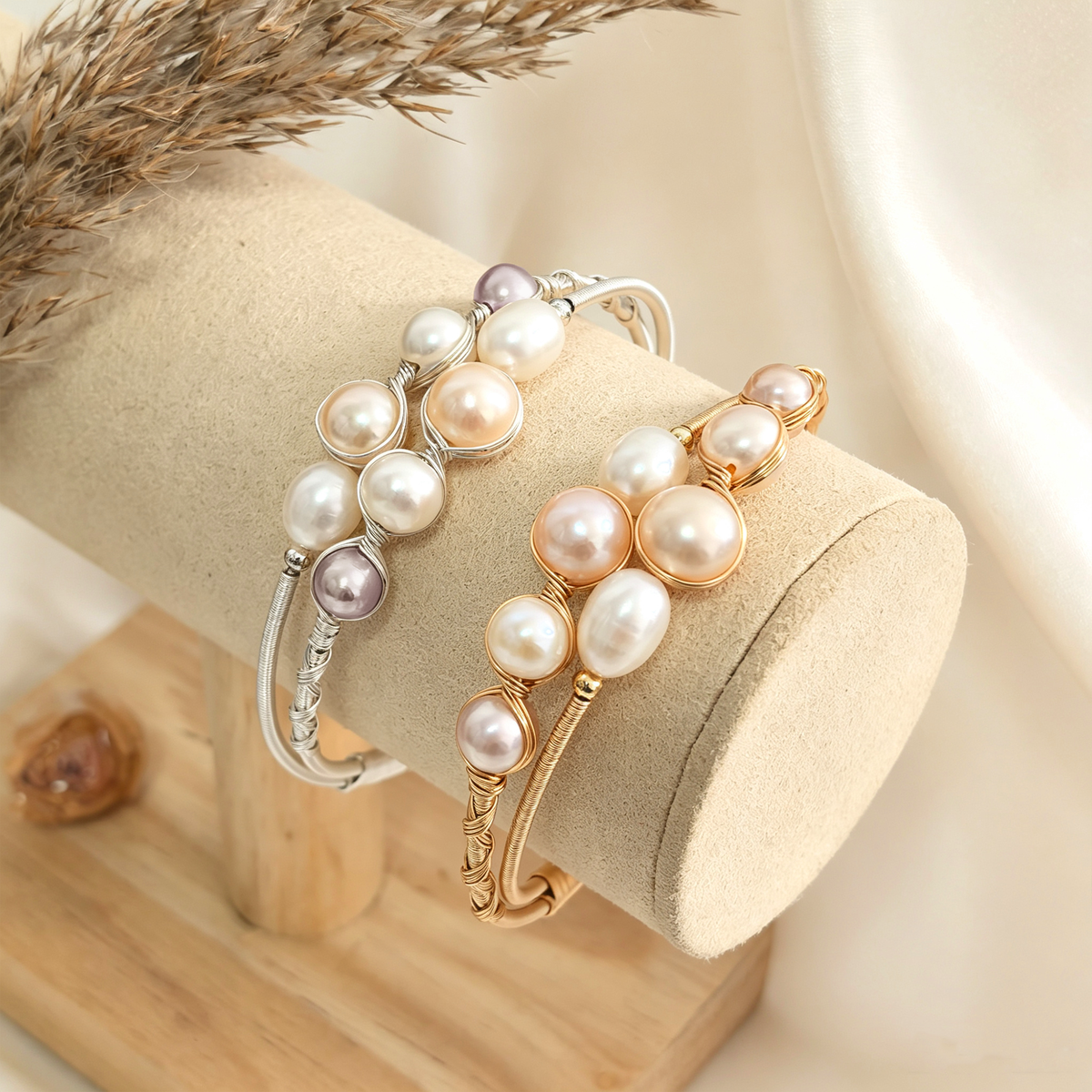 Adjustable Multi‑Color Pearl Bangle