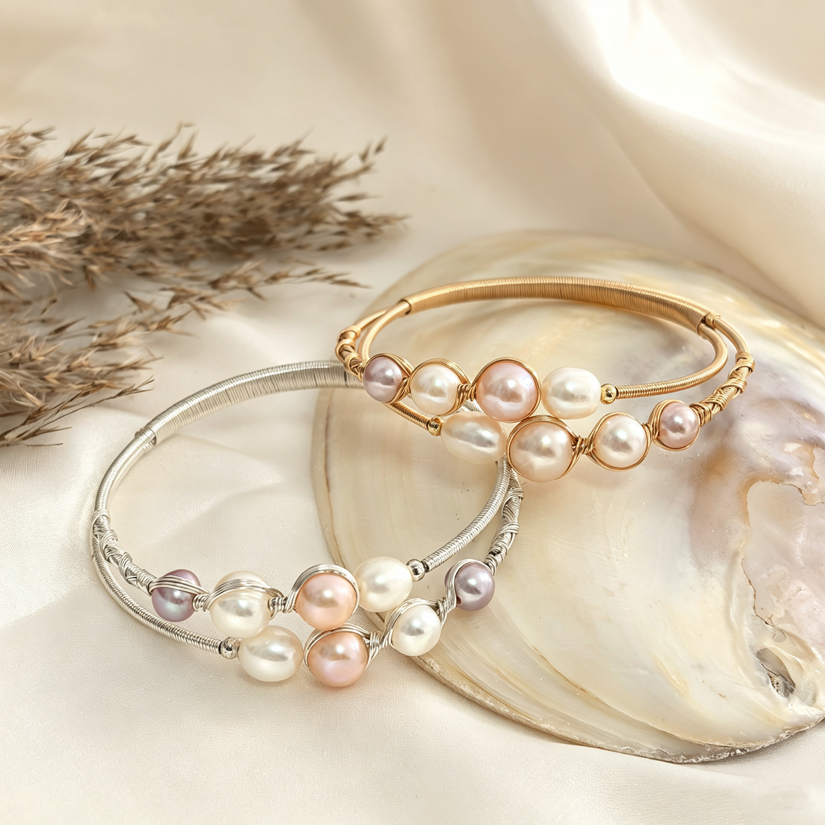 Adjustable Multi‑Color Pearl Bangle