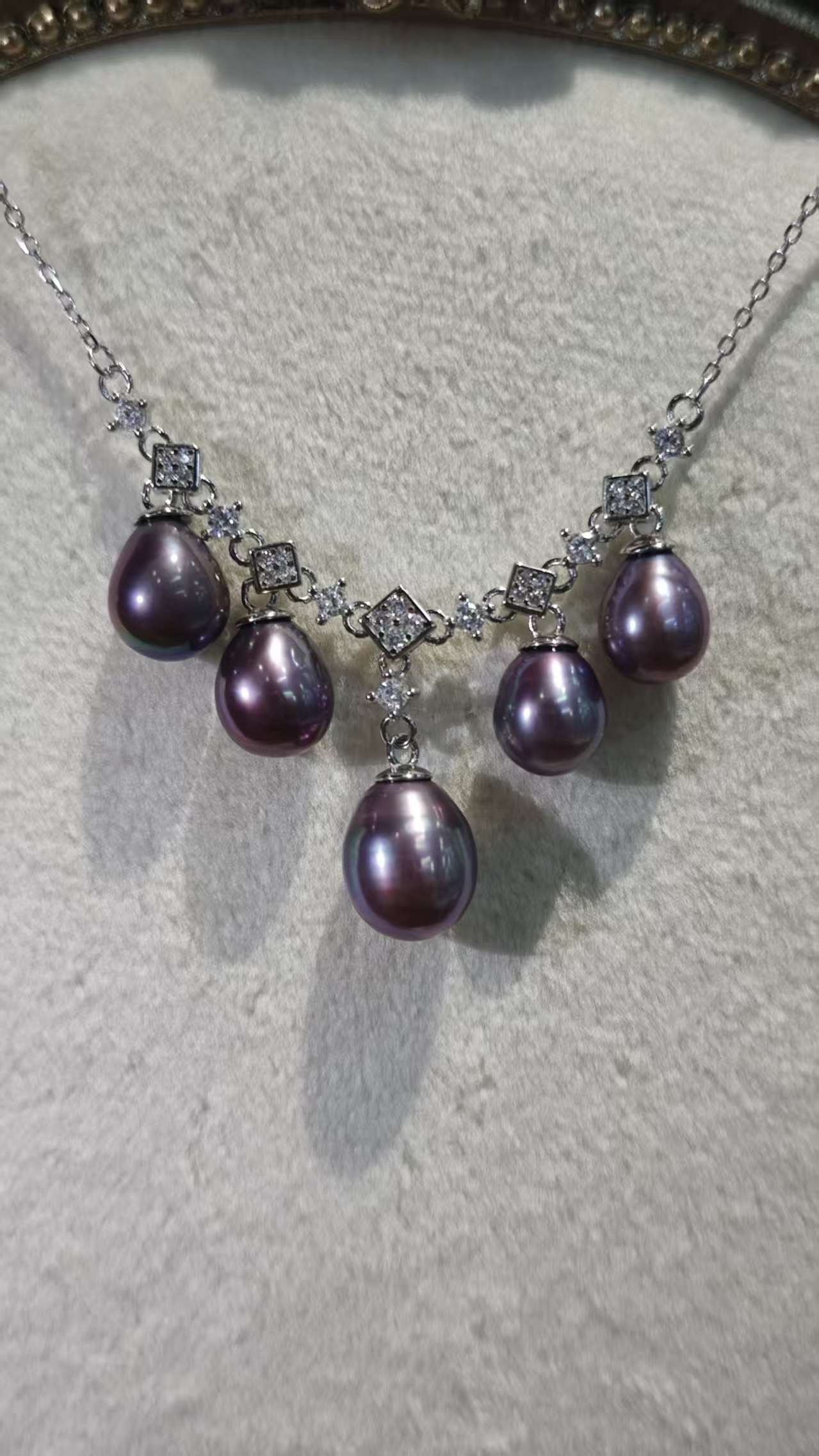NC01-Deep Demon Purple Pearl Necklace with S925 Sterling Silver Chain with Zircon Decoration Natural Freshwater Teardrop Pearl Necklace