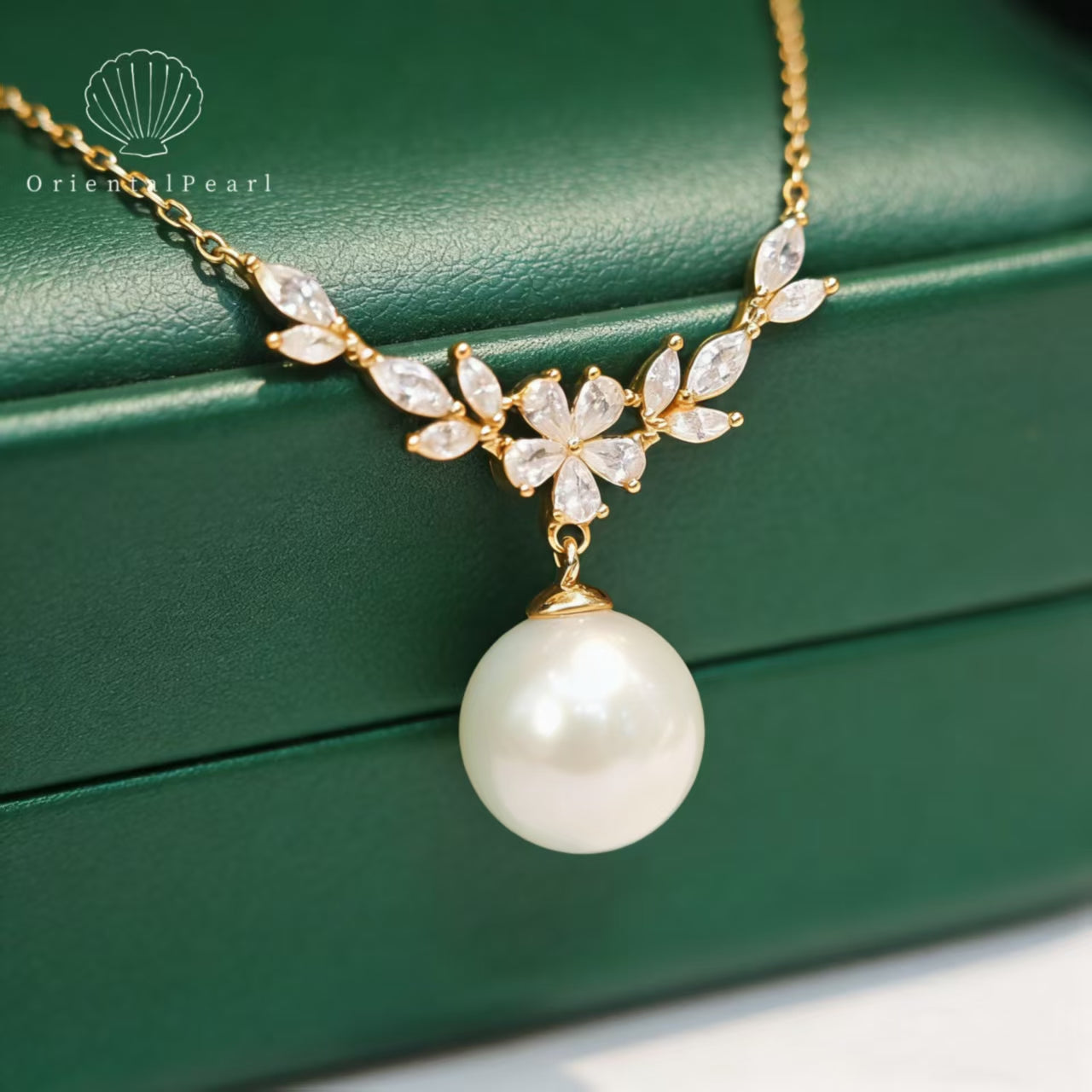 NC11-10mm-11mm Big Size Round White Pearl Necklace with S925 Accessory in Gold Flower Setting Genuine Natural Freshwater Pearl Pendant Necklace with Sterling Silver Chain Bling Sparkling Shiny Gift
