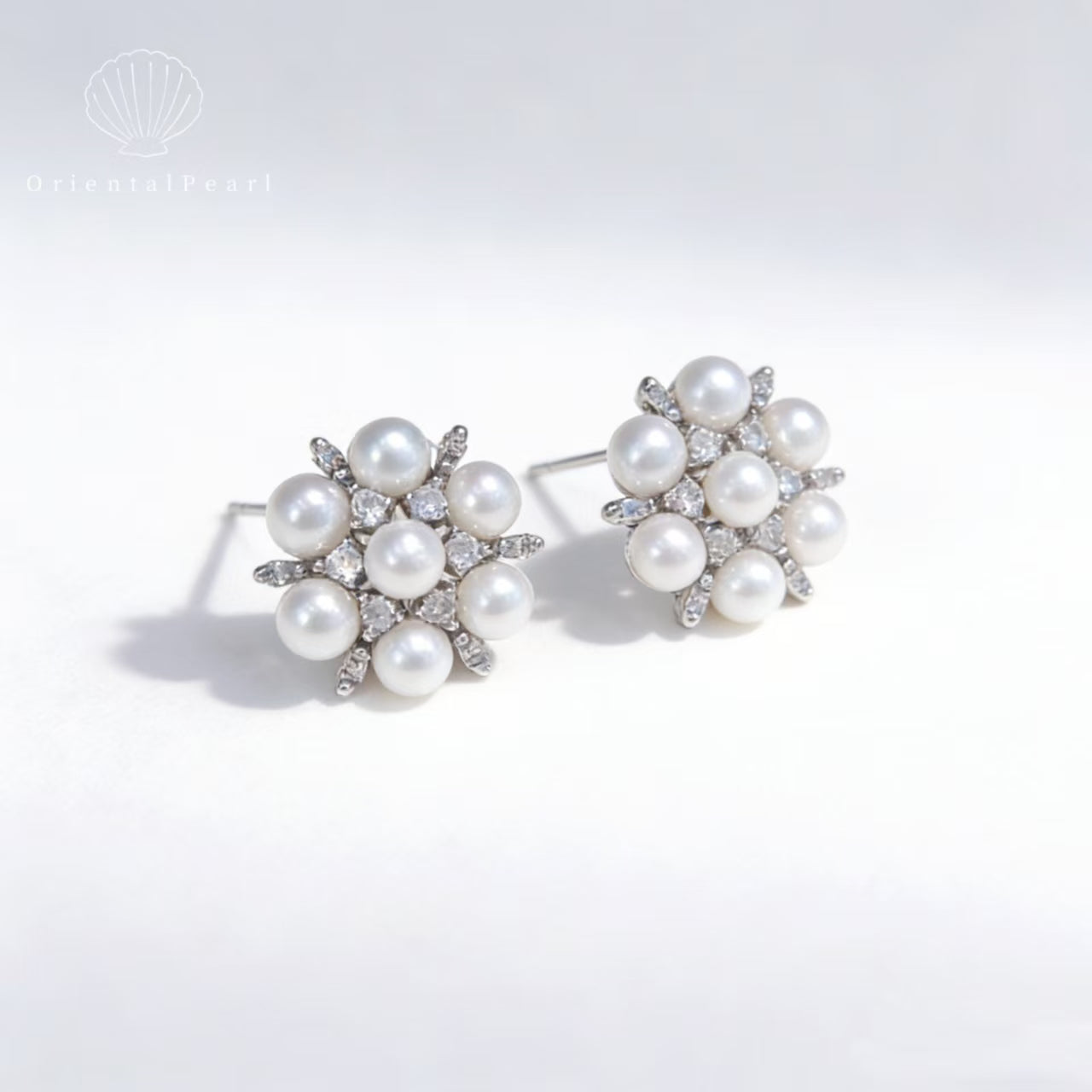 E04-S925 Snowflakes Stud Natural Pearl Earring Round Baby Freshwater Pearl Sterling Silver Metal Part with Cubic Zircon Bling Sparkle Earring