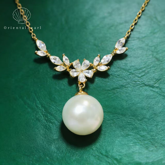 NC11-10mm-11mm Big Size Round White Pearl Necklace with S925 Accessory in Gold Flower Setting Genuine Natural Freshwater Pearl Pendant Necklace with Sterling Silver Chain Bling Sparkling Shiny Gift