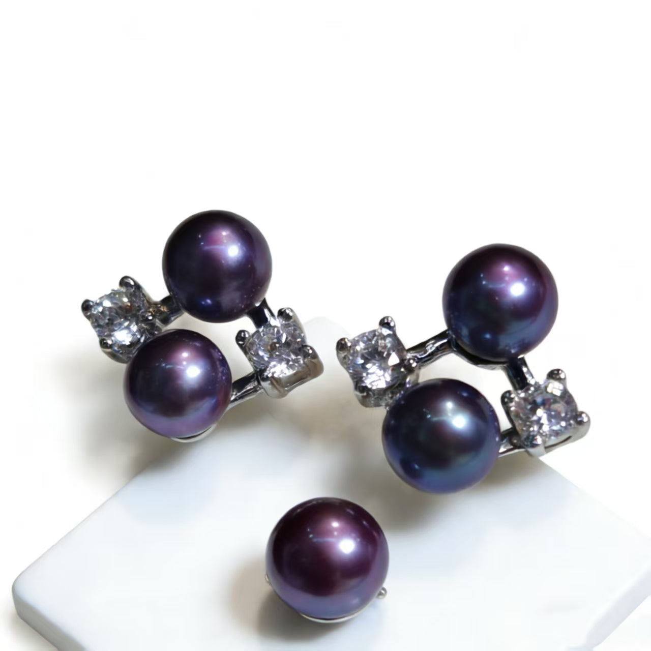 E01- S925 Sterling Silver Deep Demon Purple Pearl Studs 4 Freshwater Pearls Earrings with Bling Zircon Diamond Decoration Star Studs Gifts for Mom Wife Mothers Day/Wedding