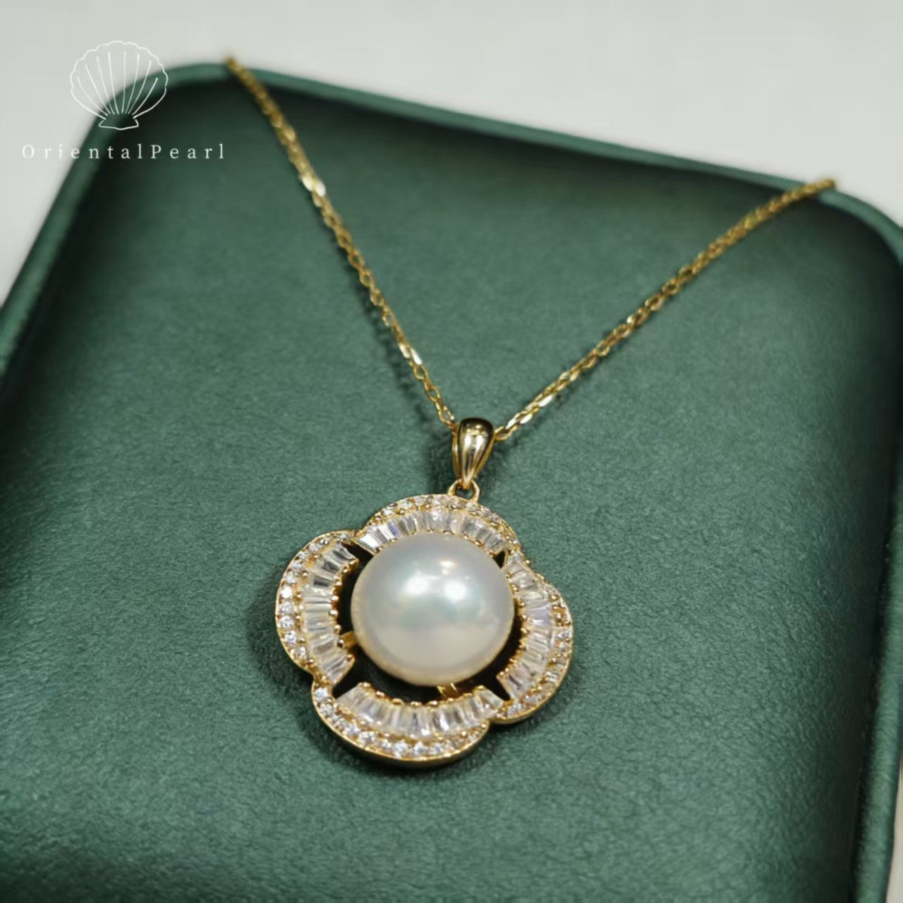 NC10-10mm-11mm Aurora Edison Pendant Freshwater Pearl Necklace with S925 Chain in Gold Sparkle Zircon Decoration Flower Shape Design S925 Accessory in Gold Natural Strong Luster Pearl Necklace