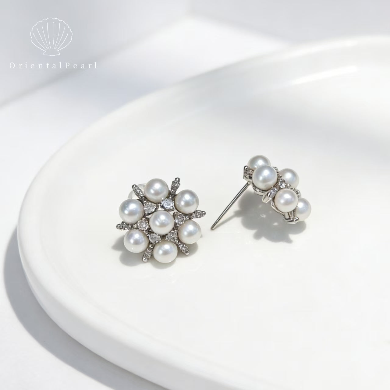 E04-S925 Snowflakes Stud Natural Pearl Earring Round Baby Freshwater Pearl Sterling Silver Metal Part with Cubic Zircon Bling Sparkle Earring