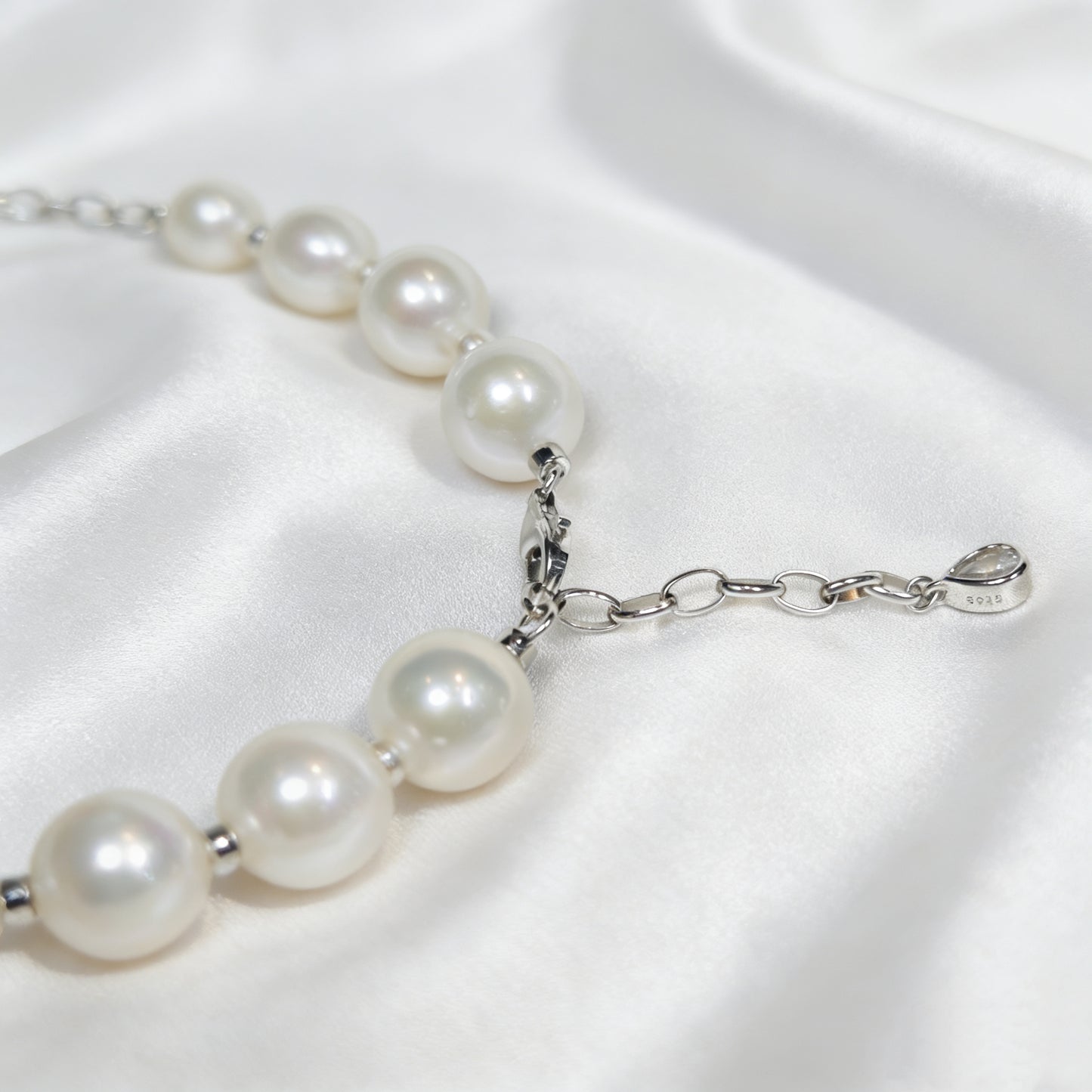B02-Snow White Edison Natural Pearl Bracelet