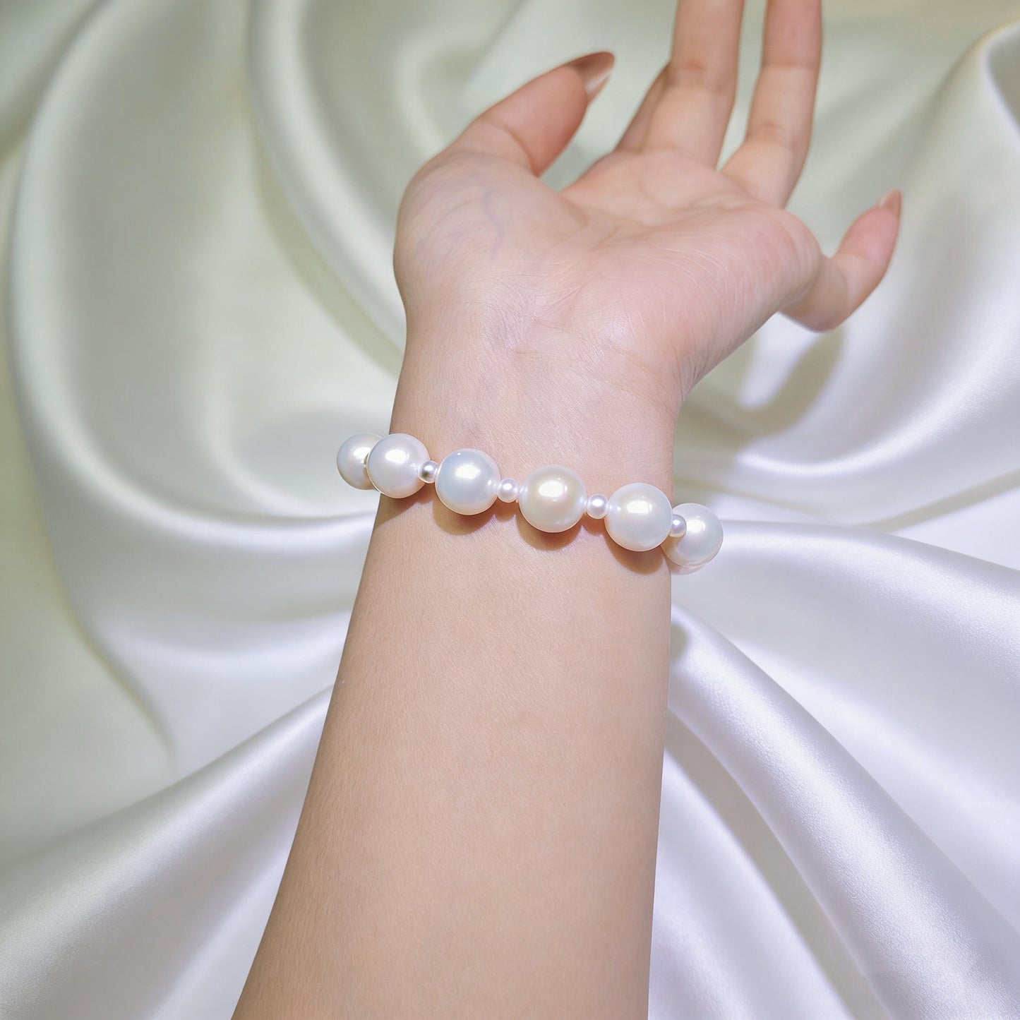 B02-Snow White Edison Natural Pearl Bracelet