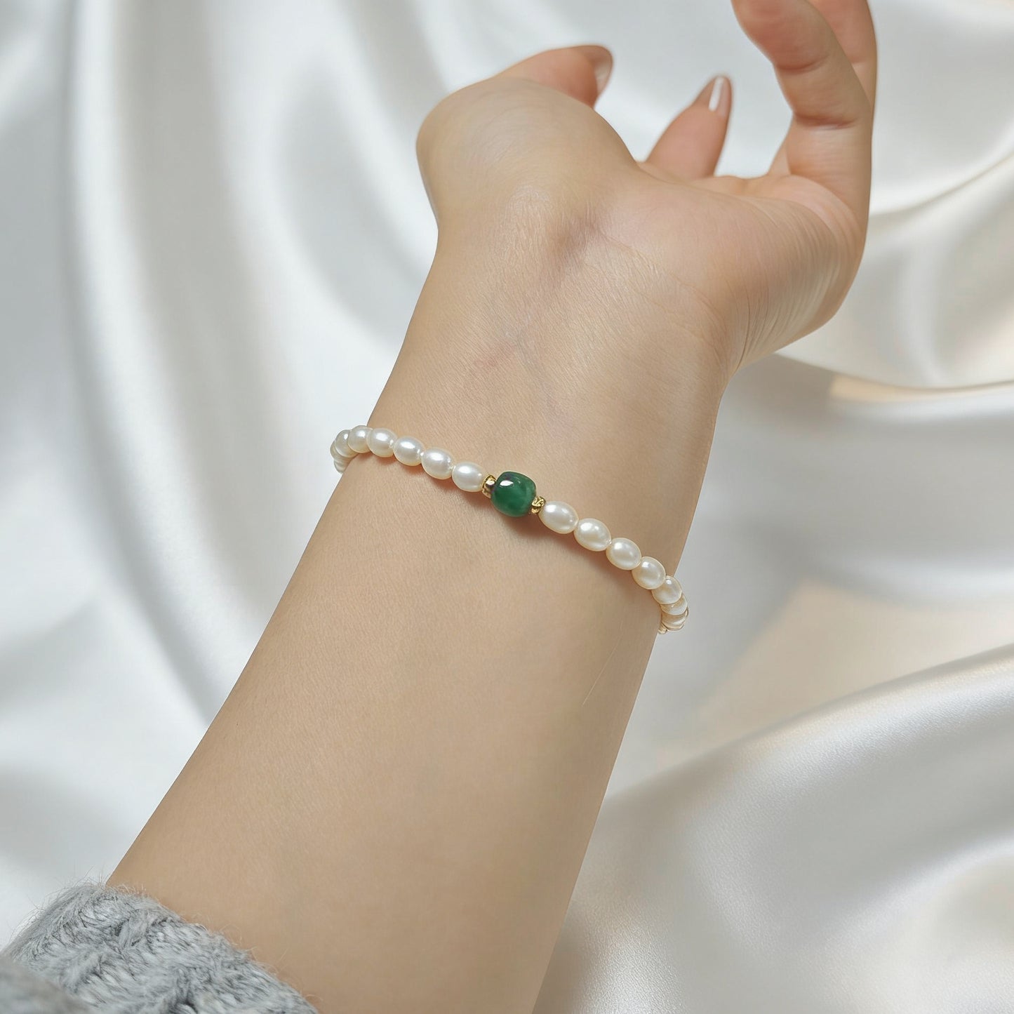 B03-Spring on the Twig Natural Pearl Bracelet