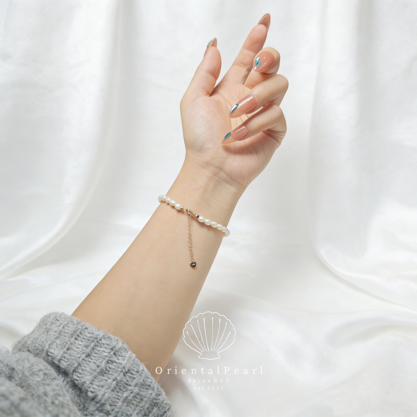 B03-Spring on the Twig Natural Pearl Bracelet