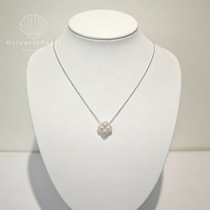 Pearl Necklace Four-leaf Clover