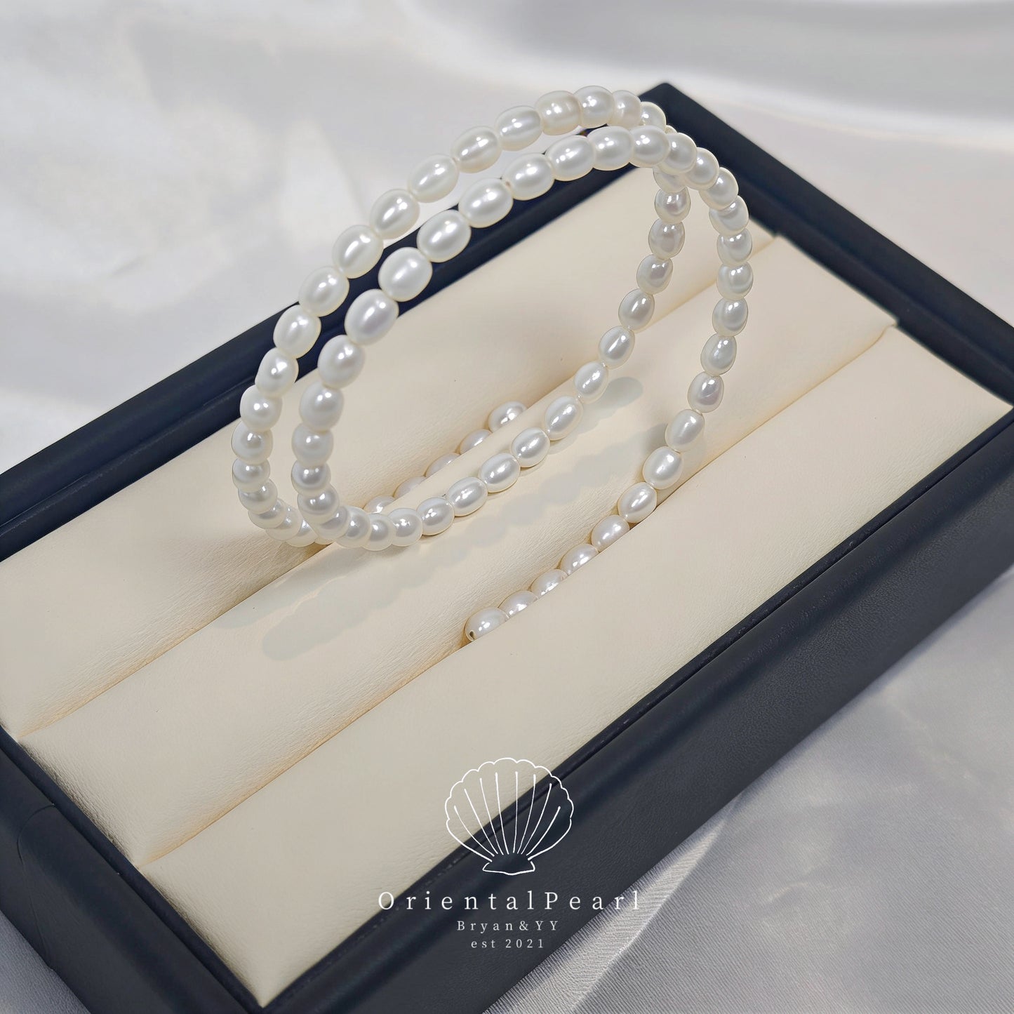 Bangle01-Wire-Wrapped Freshwater Pearl Bangle