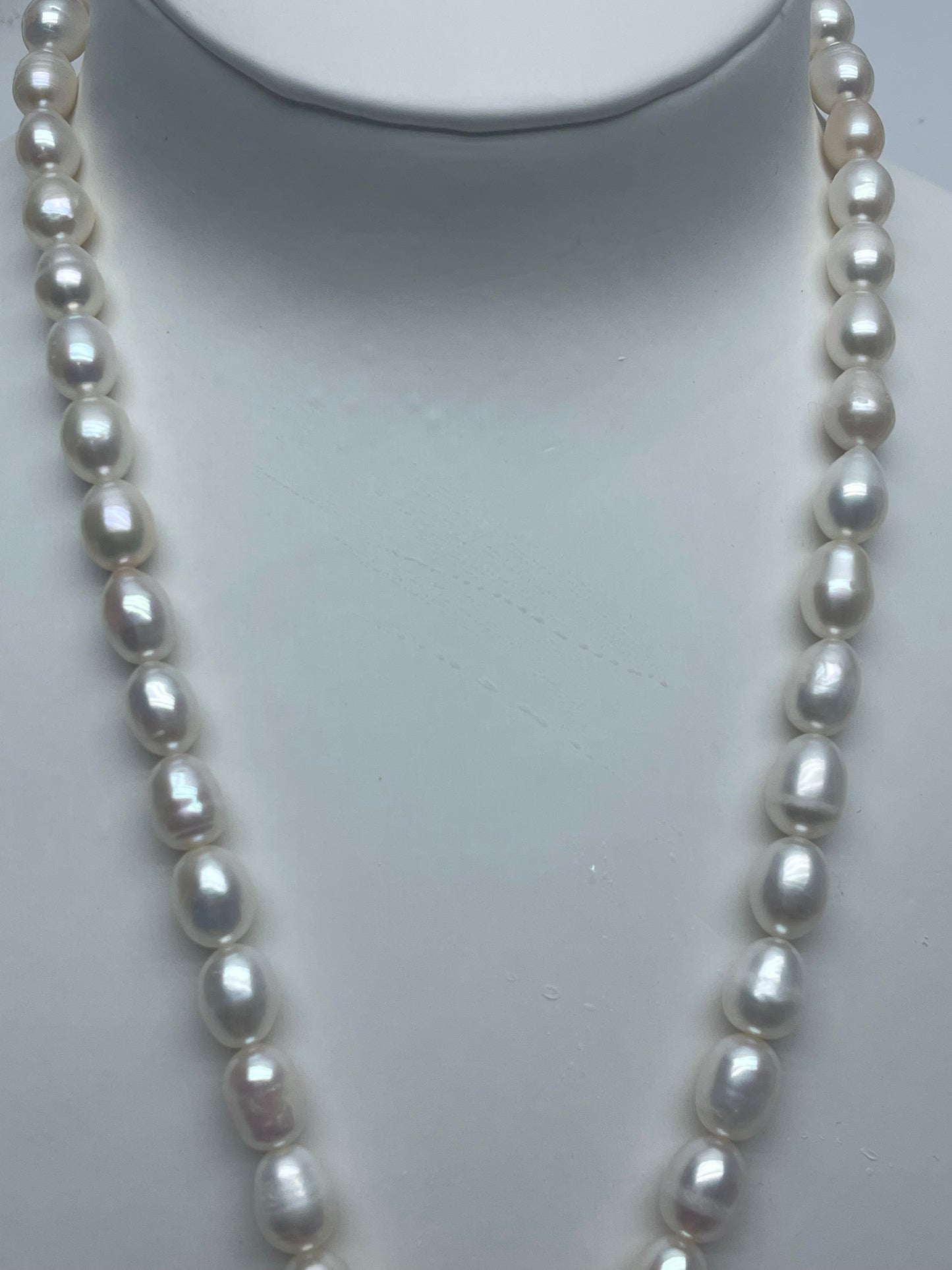 【White Pearl necklace】